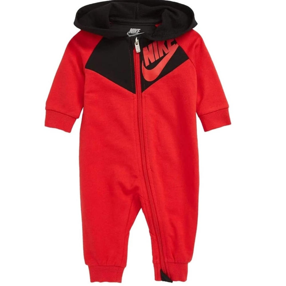 Nike Baby Girl Coverall Sportswear Fuchsia and Black Hooded Footie‎